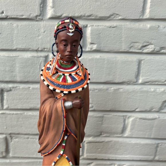 Massai collectible figurine. - Picture 3 of 4